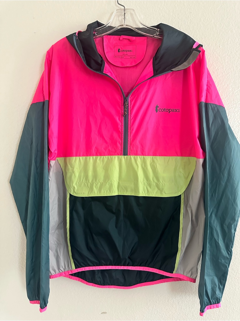 cotopaxi Neon Colorblock Pullover
Windbreaker Jacket - Hot Pink, Teal, Limep